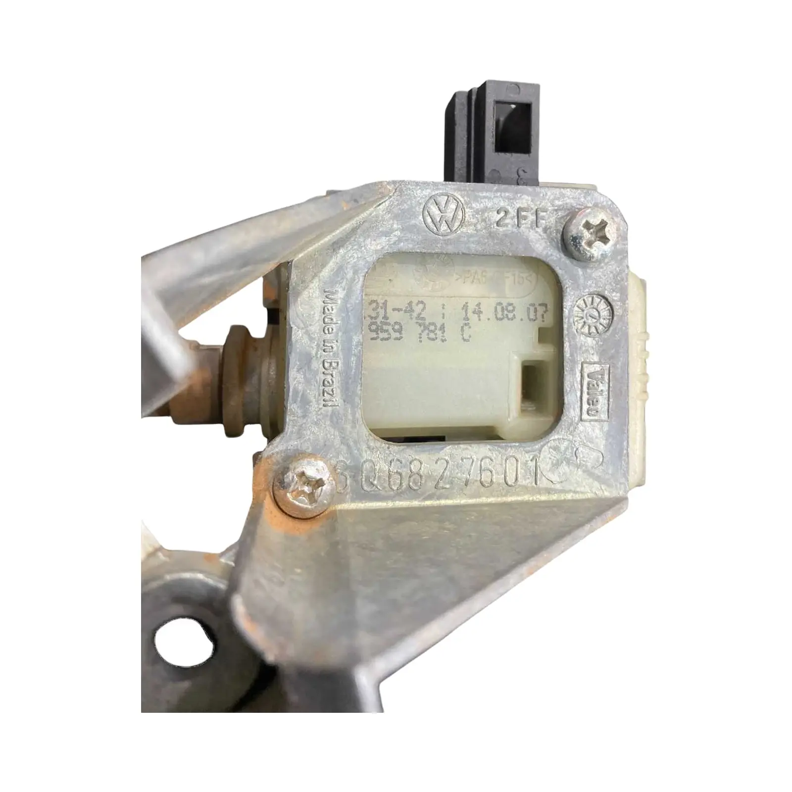 Suporte Maçaneta Tampa Traseira Vw Polo 1.6 03/13 6q6827601 — imagem 2