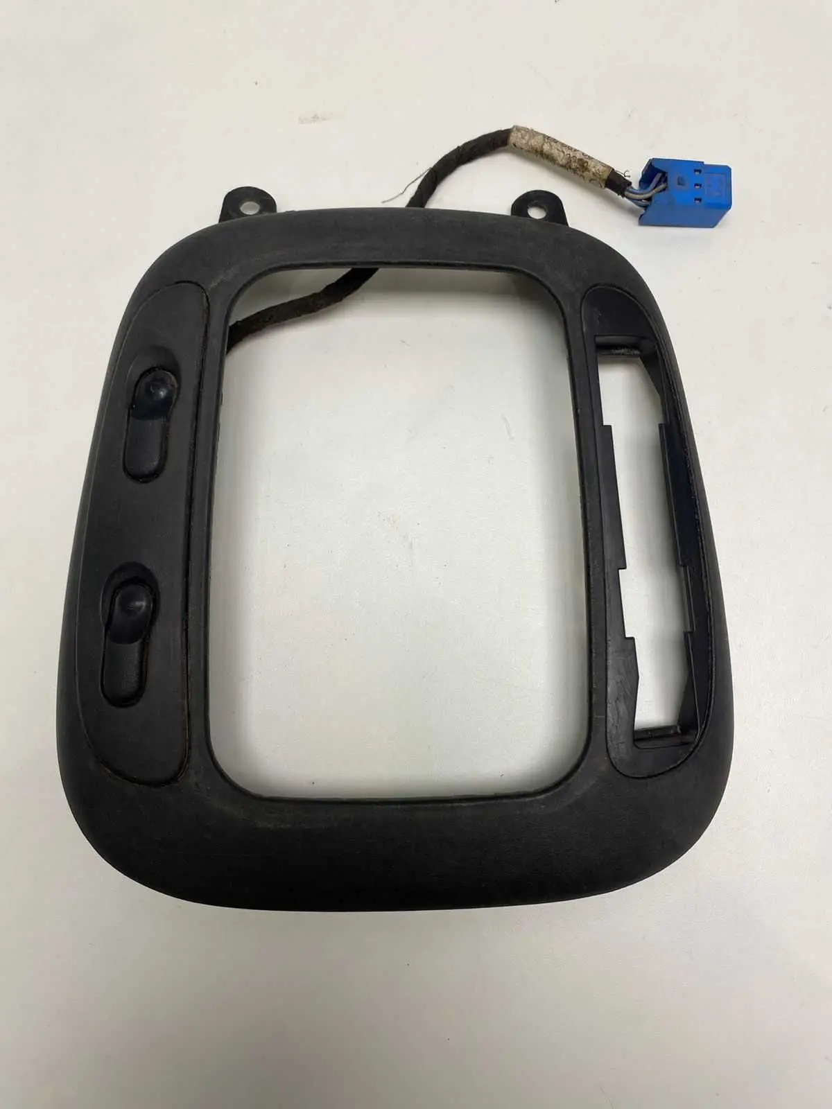 Moldura Central Vectra 97 98 99 01 02 03 04 05 90503604