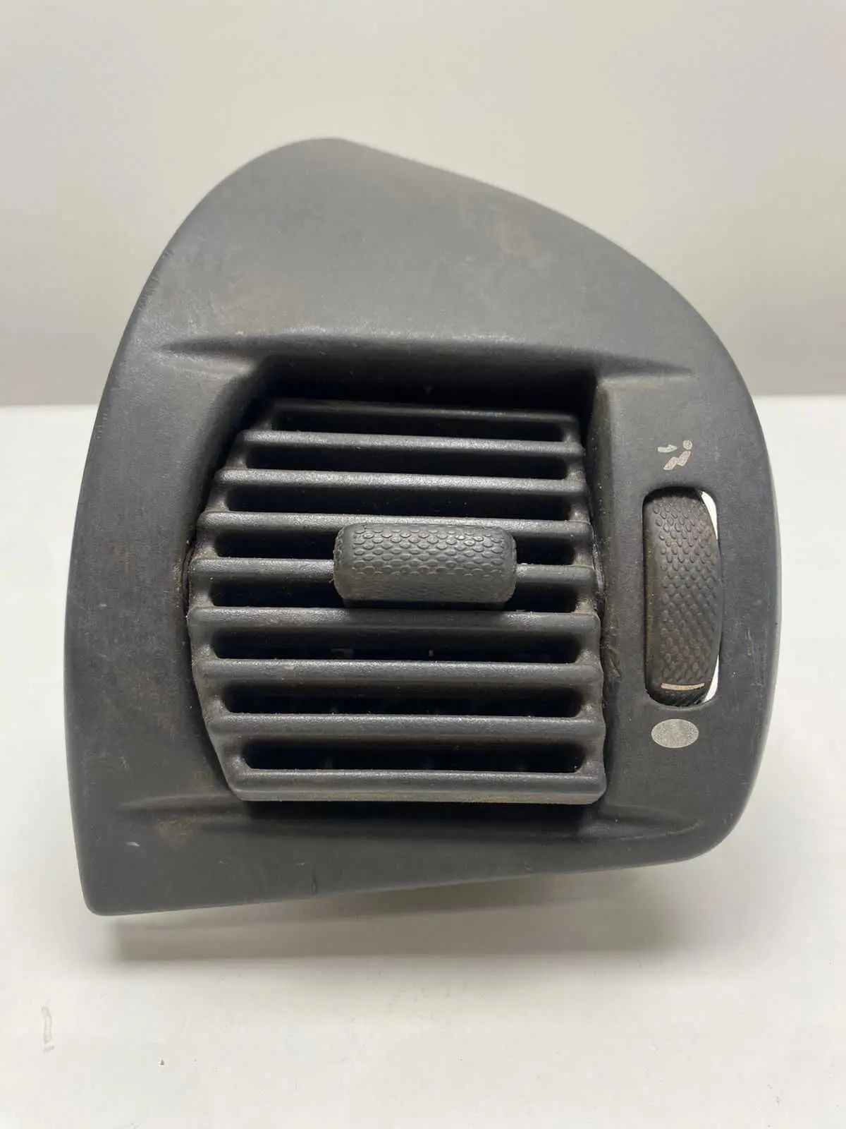 DIFUSOR AR DIREITO FIAT MAREA 99 00 01 02 03 04 05