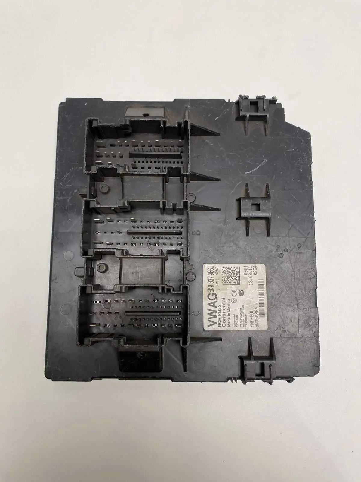 Modulo Bcm Base Fusivel 5k0937086j Jetta 2010 2011 2012