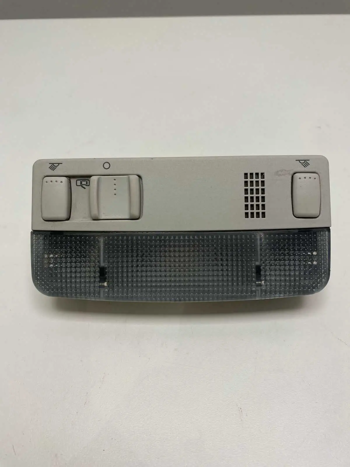 Luz Teto Cortesia Amarok 2022 2023 3b0947105