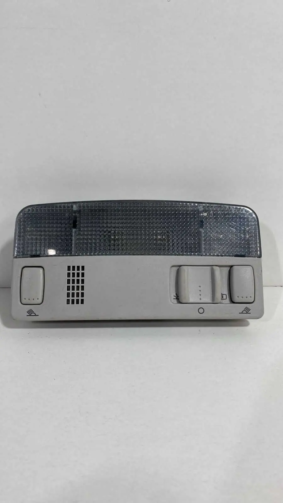 Luz Teto Cortesia Vw Amarok 2022 2023 3b0947105