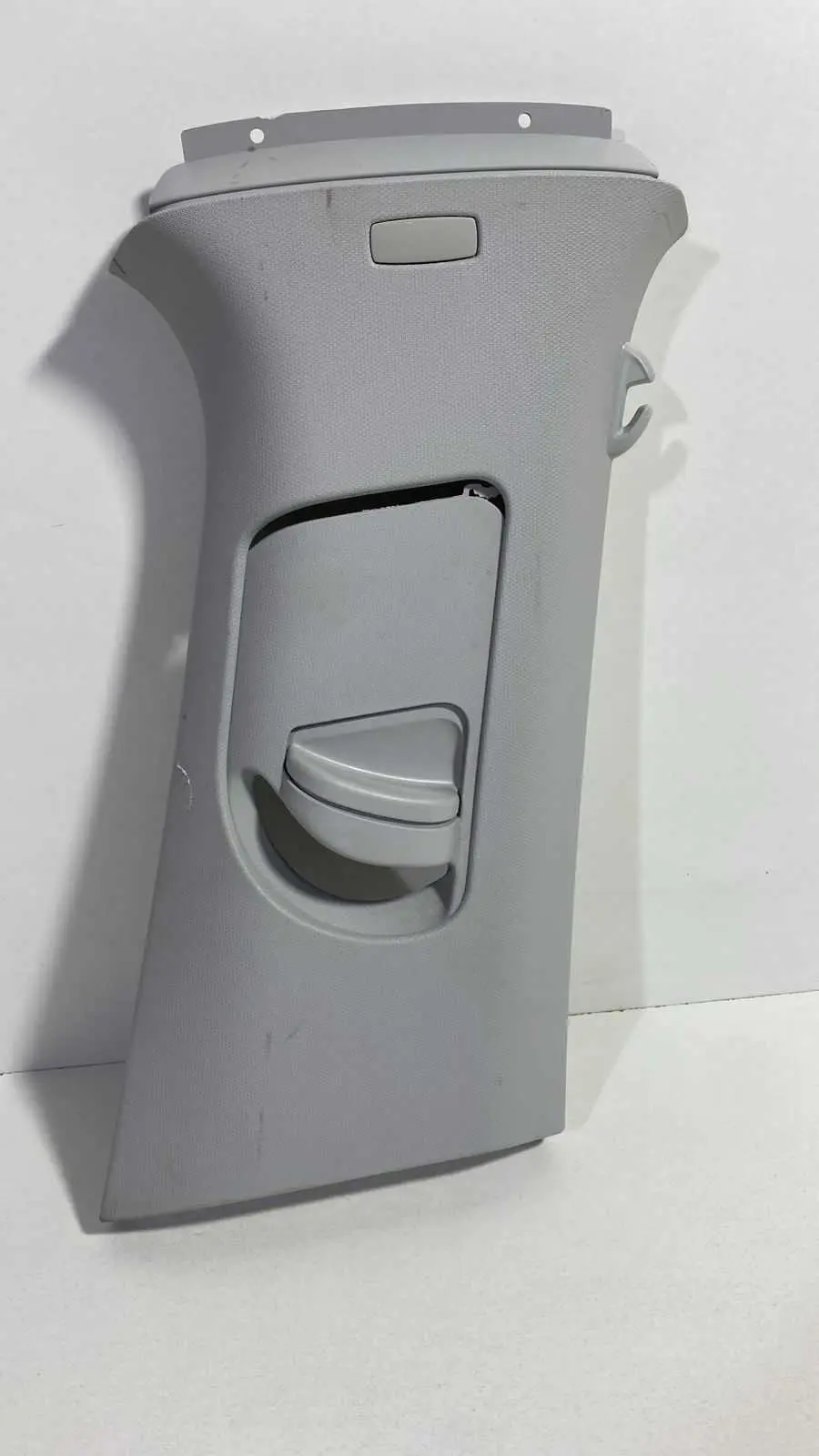 Acabamento Coluna Cinto Lado Direito Jetta Comfortline 2018