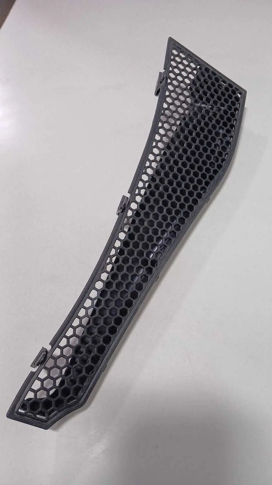 Grade Churrasqueira Dir Peugeot 208 2013 2019 9677425880