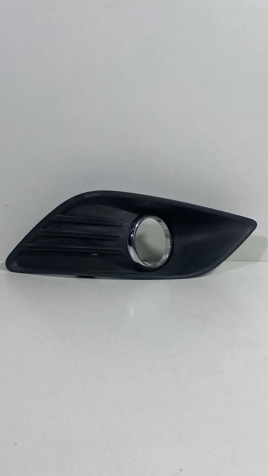 Grade Moldura Milha Ford Focus 08 A 12 Direito 8m51r19952aew