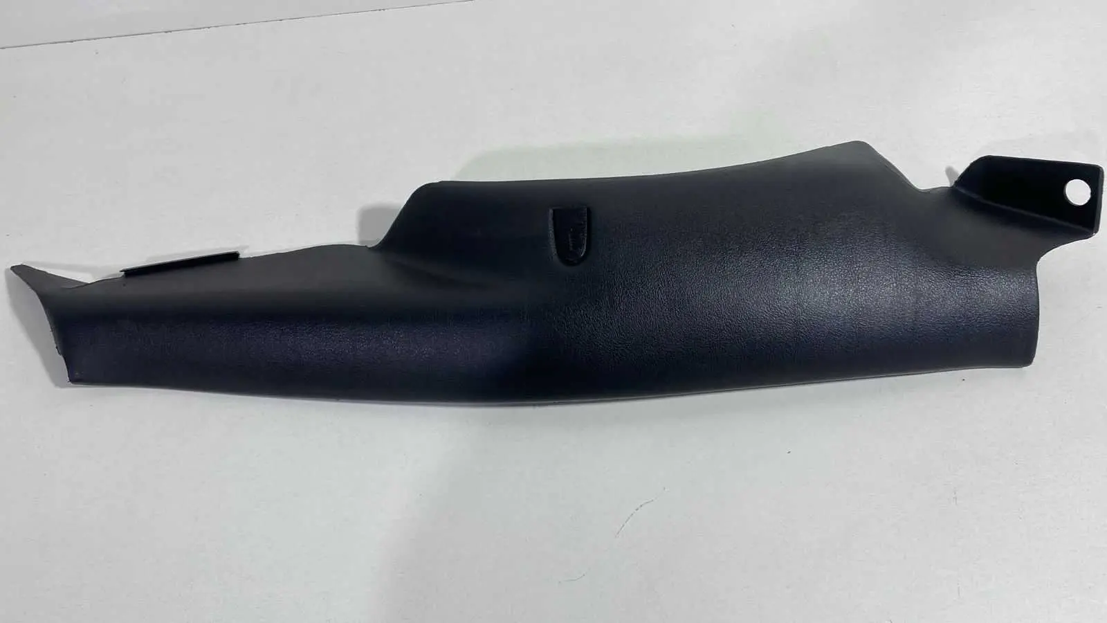 Moldura Lateral Banco Traseiro Lado Direito Golf Sportline