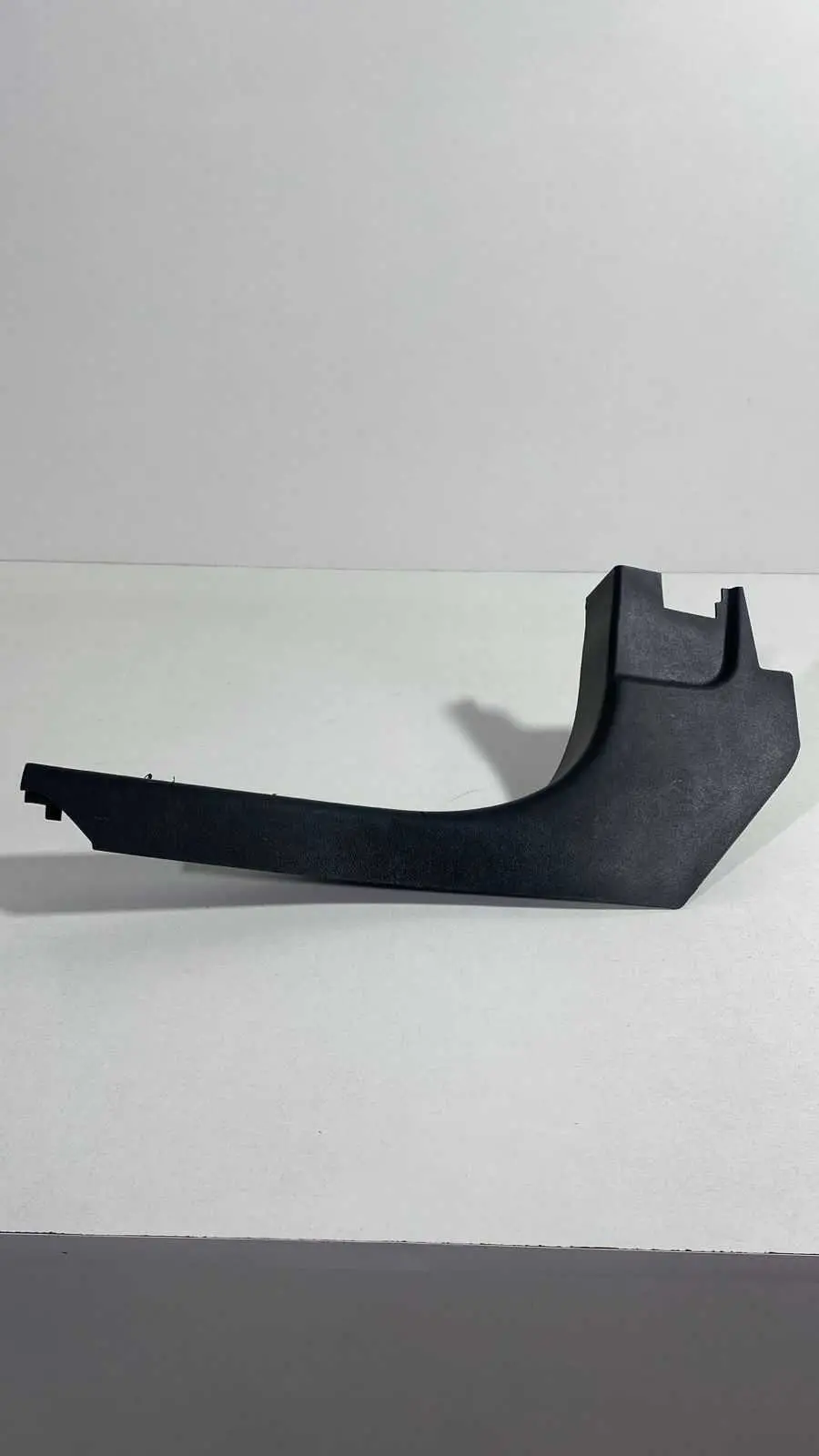 Soleira Dianteiro Direito Tracker Turbo 2021 2023 2bm3080387