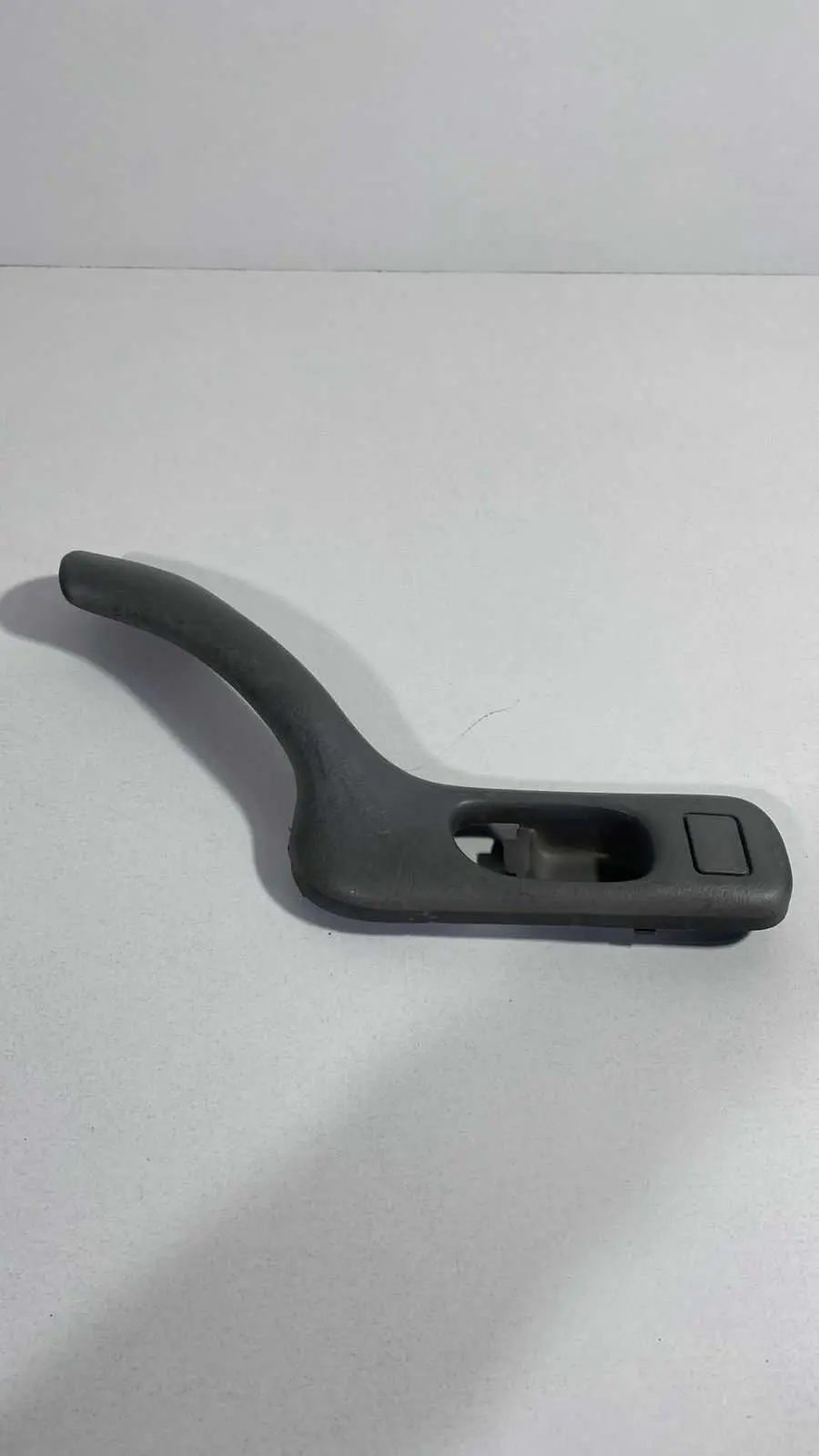 Puxador Interno Porta Dianteira Direita Gol Bola 99 040968b