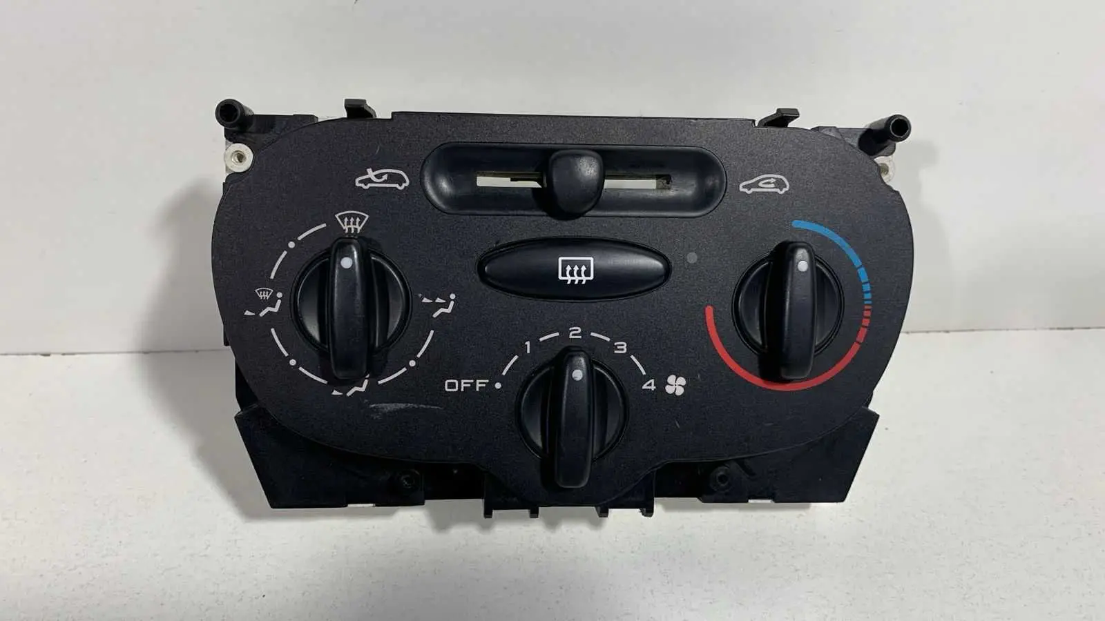 COMANDO AR CONDICIONADO PEUGEOT 206 207 2010 ORIGINAL USADO