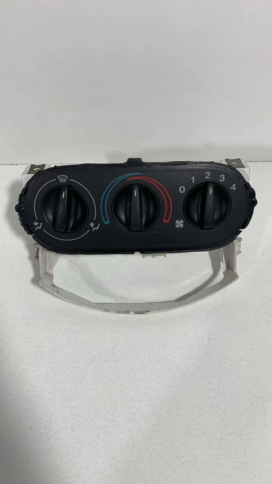 COMANDO AR CONDICIONADO FORD KA 2005