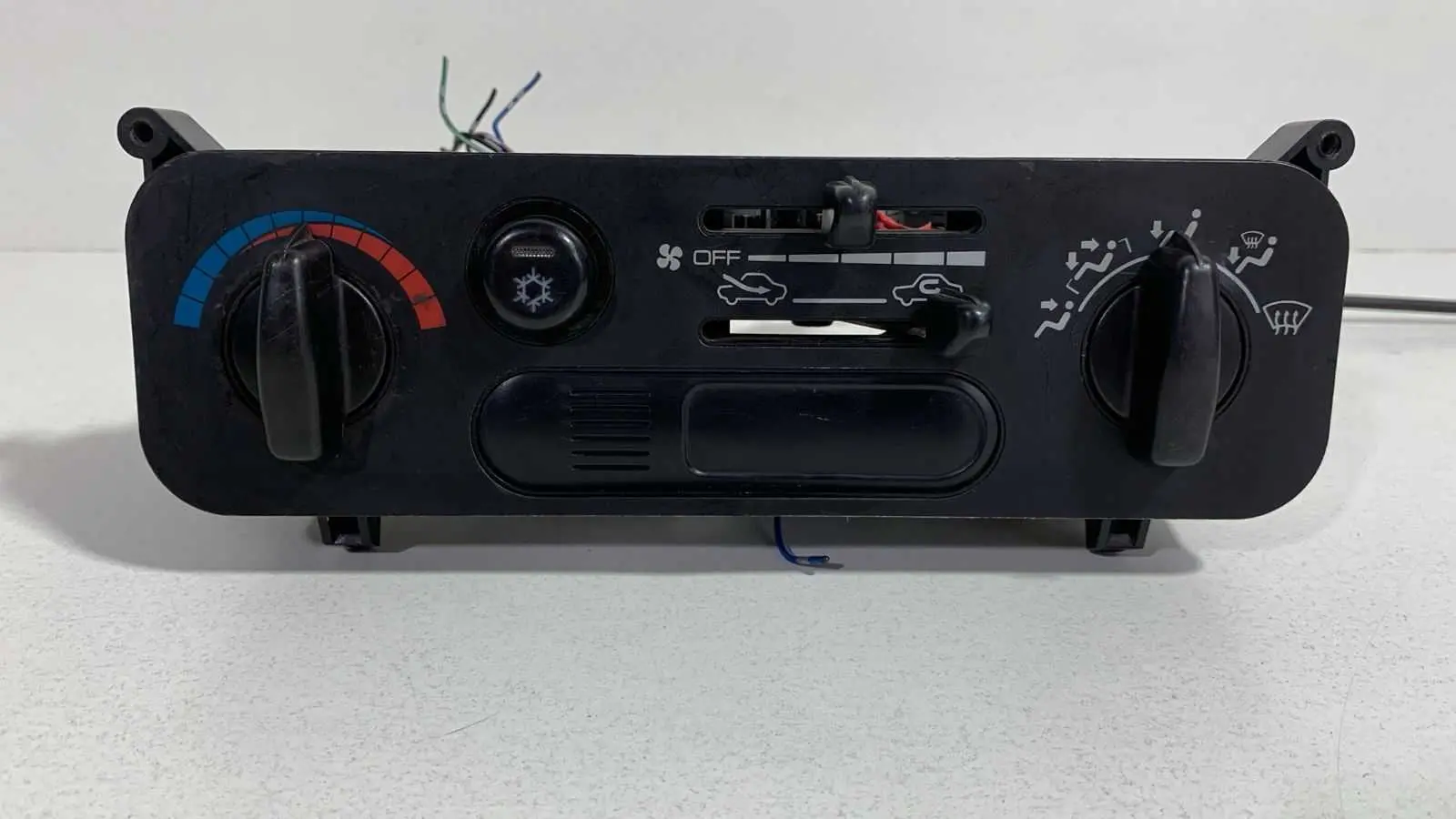 Comando Ar Condicionado Mitsubishi L200 BOLA Outdor 08 USADO