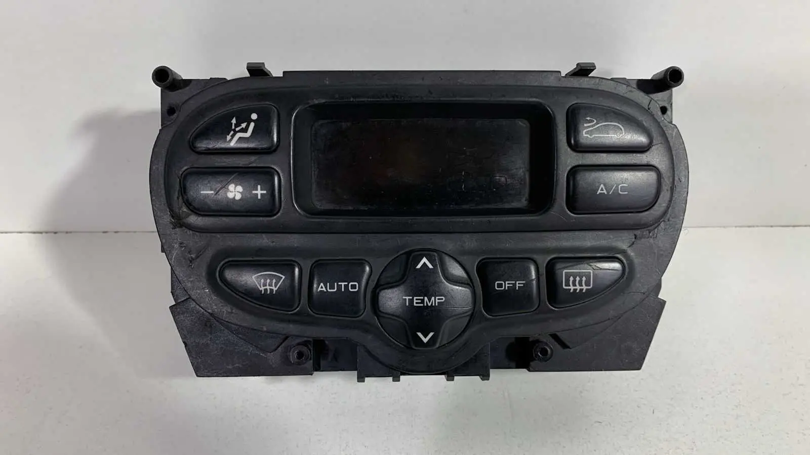 Comando Ar Condicionado Digital Peugeot 206 207 307 USADO