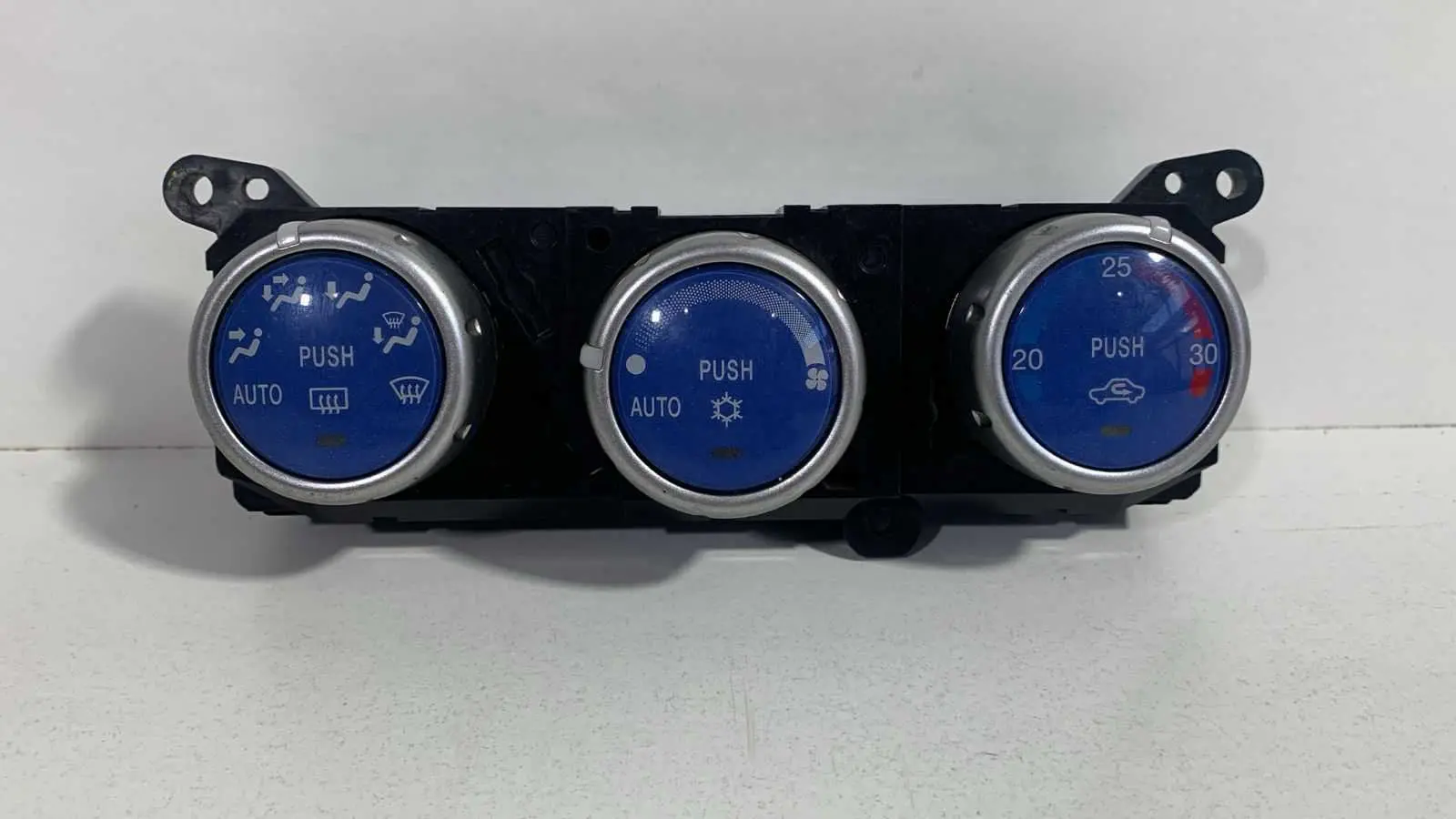 Comando Ar Condicionado Mitsubishi L200 Triton 2012 USADO