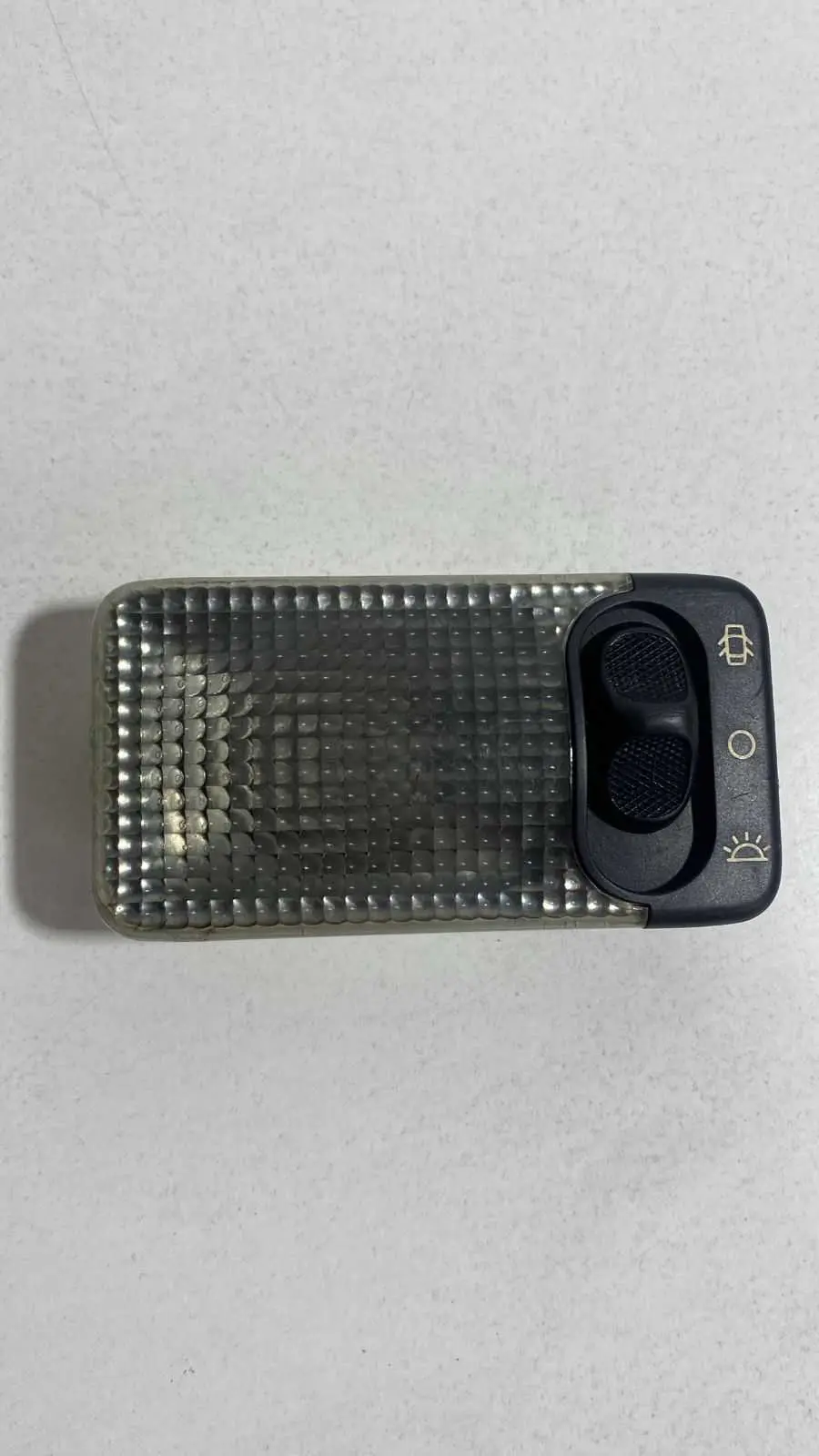 Luz De Cortesia Peugeot 306 1997 1998 Usado