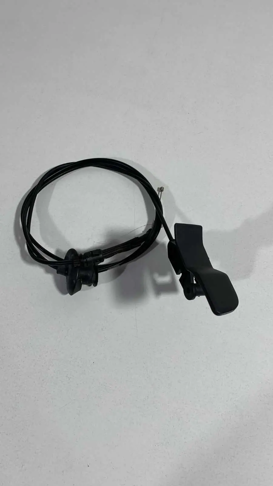 PUXADOR COM ESPIA ABERTURA CAPO PEUGEOT 208 2018 USADO