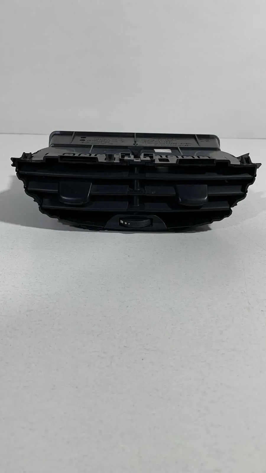 DIFUSOR DE AR CENTRAL PEUGEOT 208 2018 COM DETALHE USADO