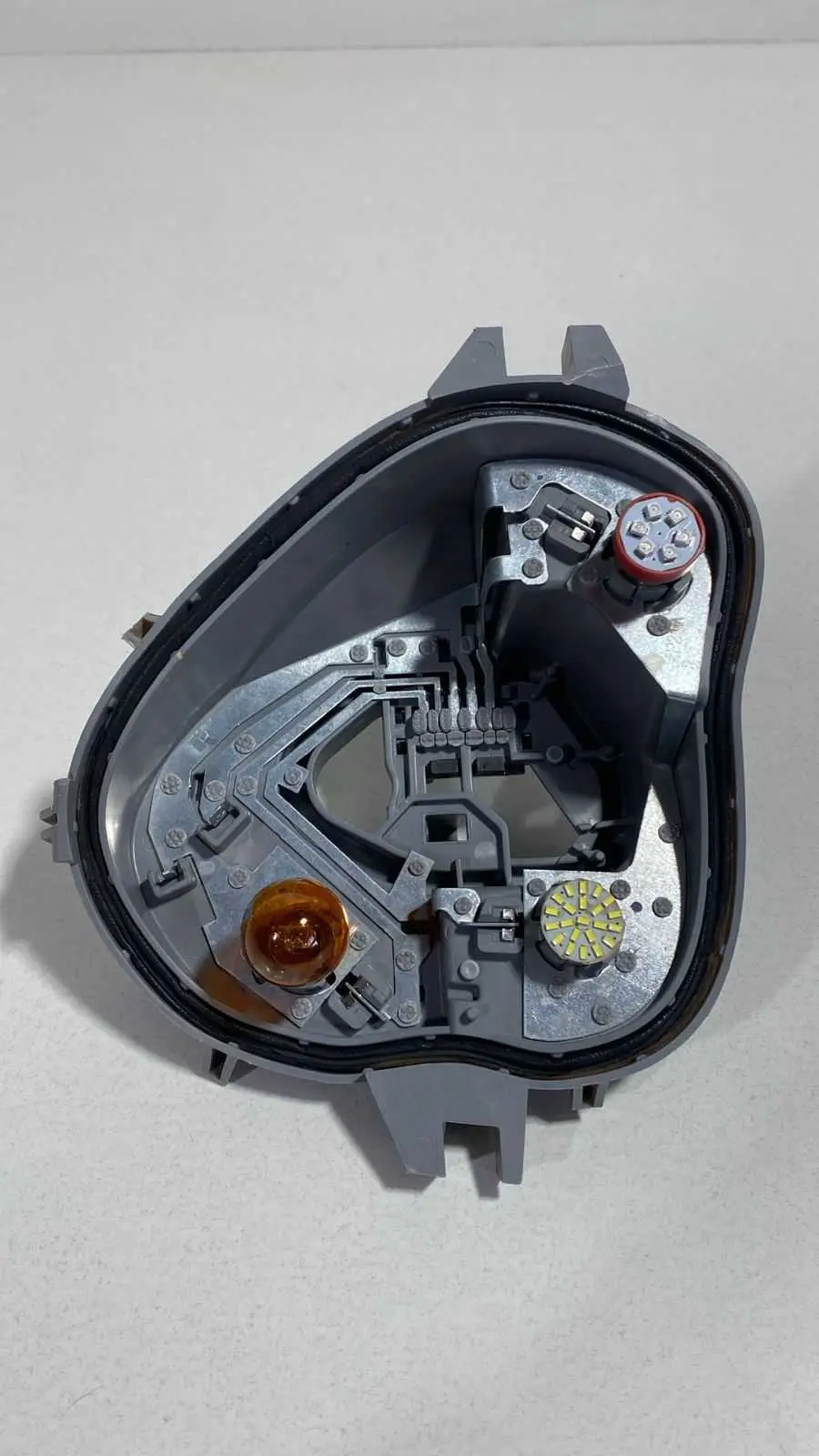 Circuito Lant Tras Esq C LAMPADA Peugeot 208 2014 47550751