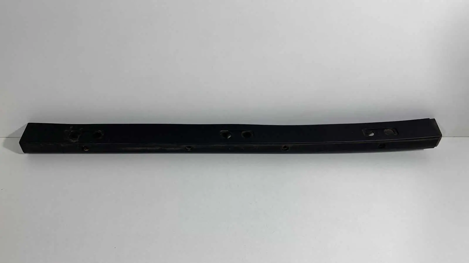 MOLDURA CAÇAMBA FIAT STRADA LADO ESQUERDO 2021 ORIGINAL