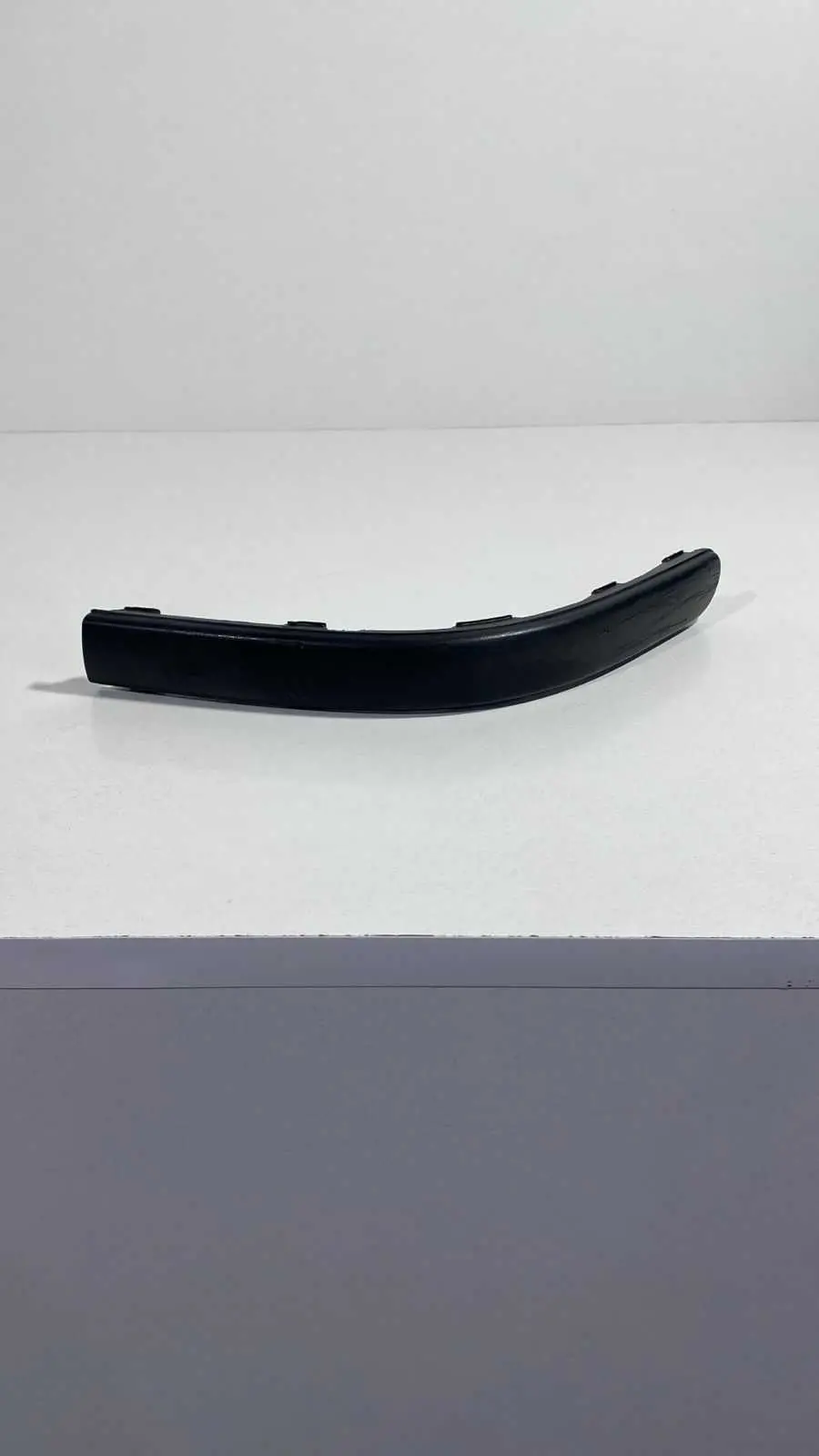 Friso Parachoque Gol G3 2001TD 377807966 c detalhe usado