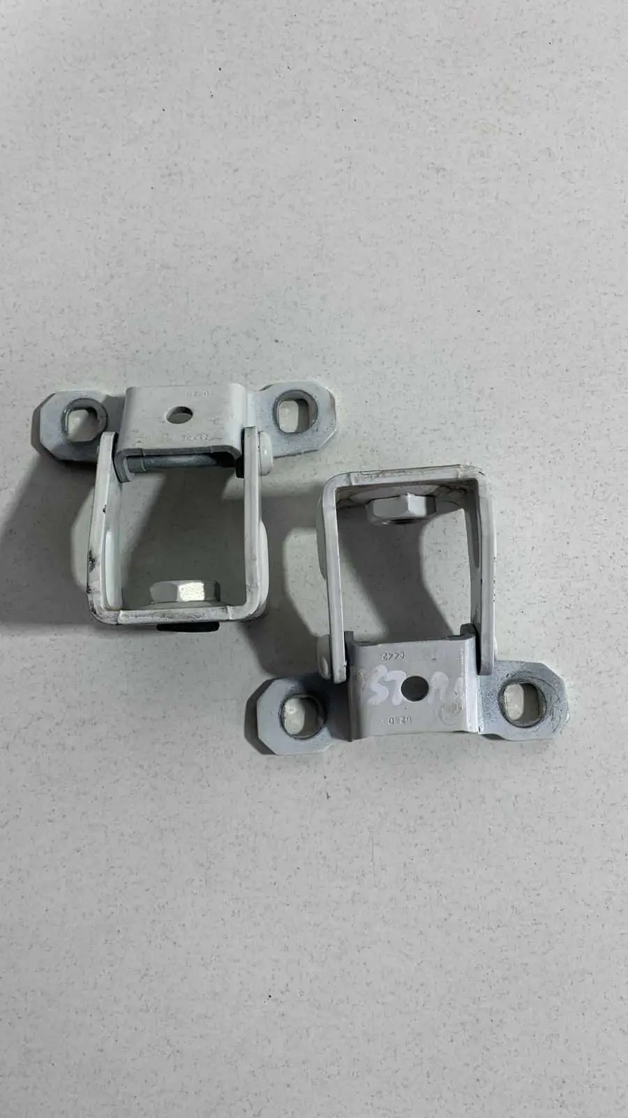 PAR DOBRADIÇA TAMPA TRASEIRA FIAT PULSE USADO ORIGINAL