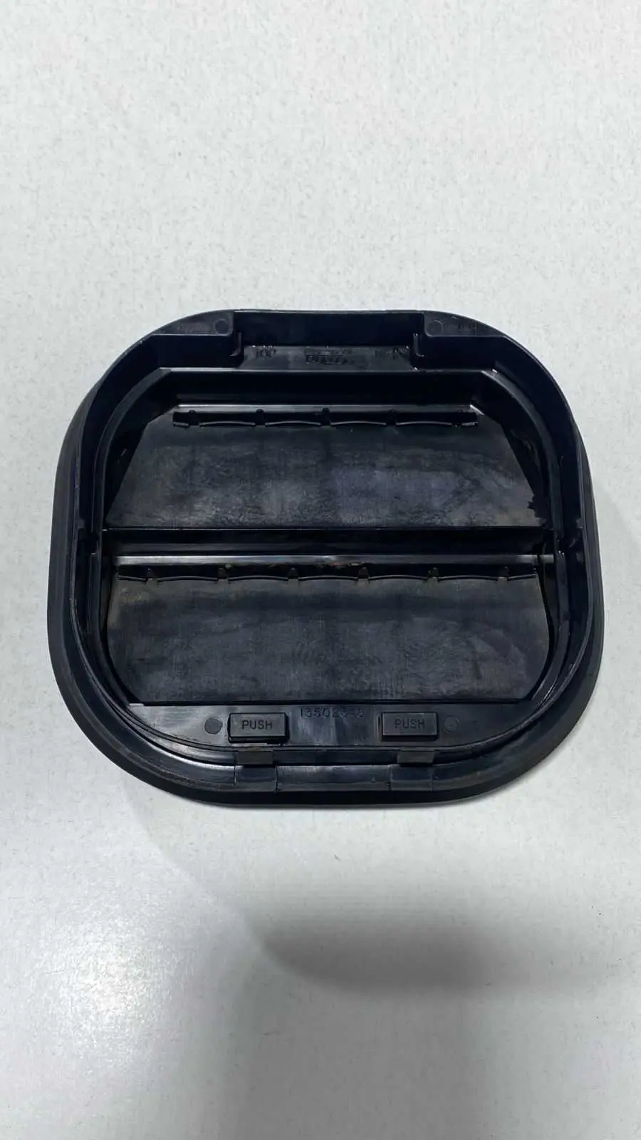 TAPA PO DIFUSOR CARROCERIA Onix Prisma 2013 2019 13502348