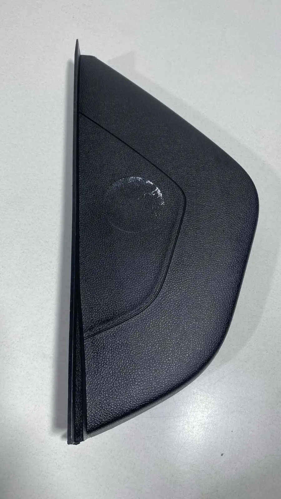 Acabamento capa Lateral Painel Dir Onix 2015 94750000
