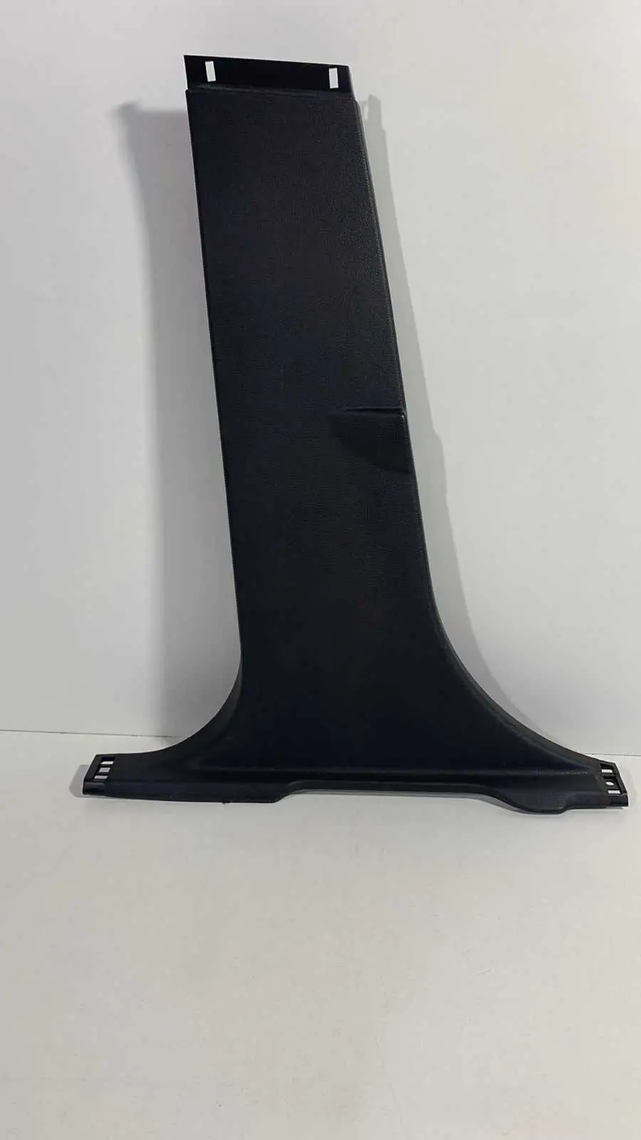 MOLDURA COLUNA CENTRAL LADO ESQUERDO FOCUS TITANIUM 2015