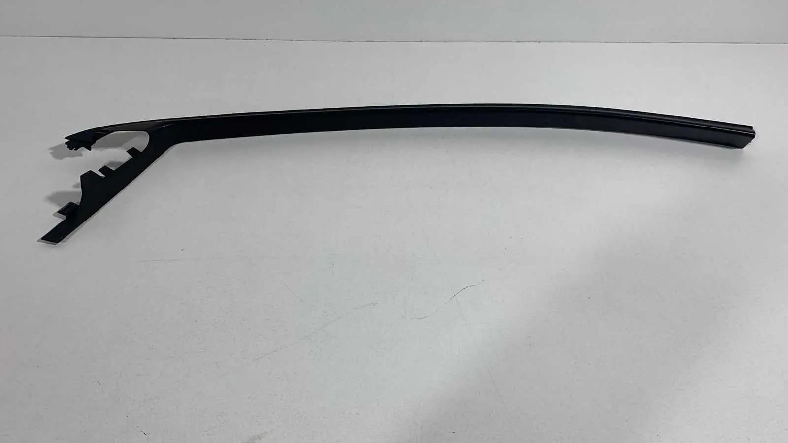 ACABAMENTO PORTA DIANTEIRA DIREITA FORD FOCUS TITANIUM 2015