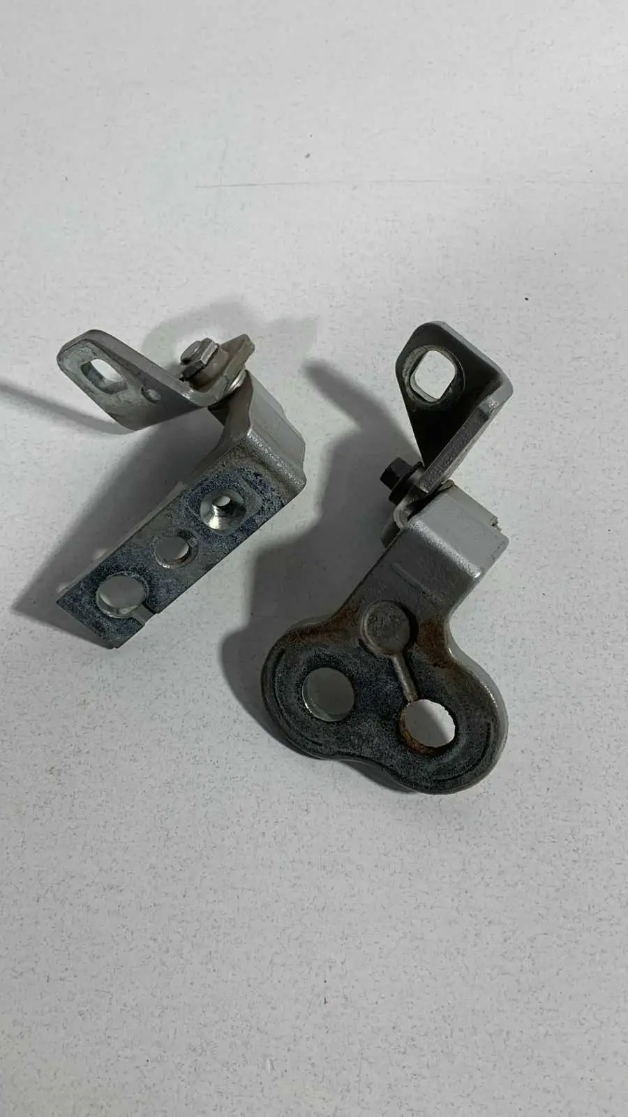 DOBRADIÇA PORTA DIANTEIRA DIREITA FOCUS 2015 USADO ORIGINAL