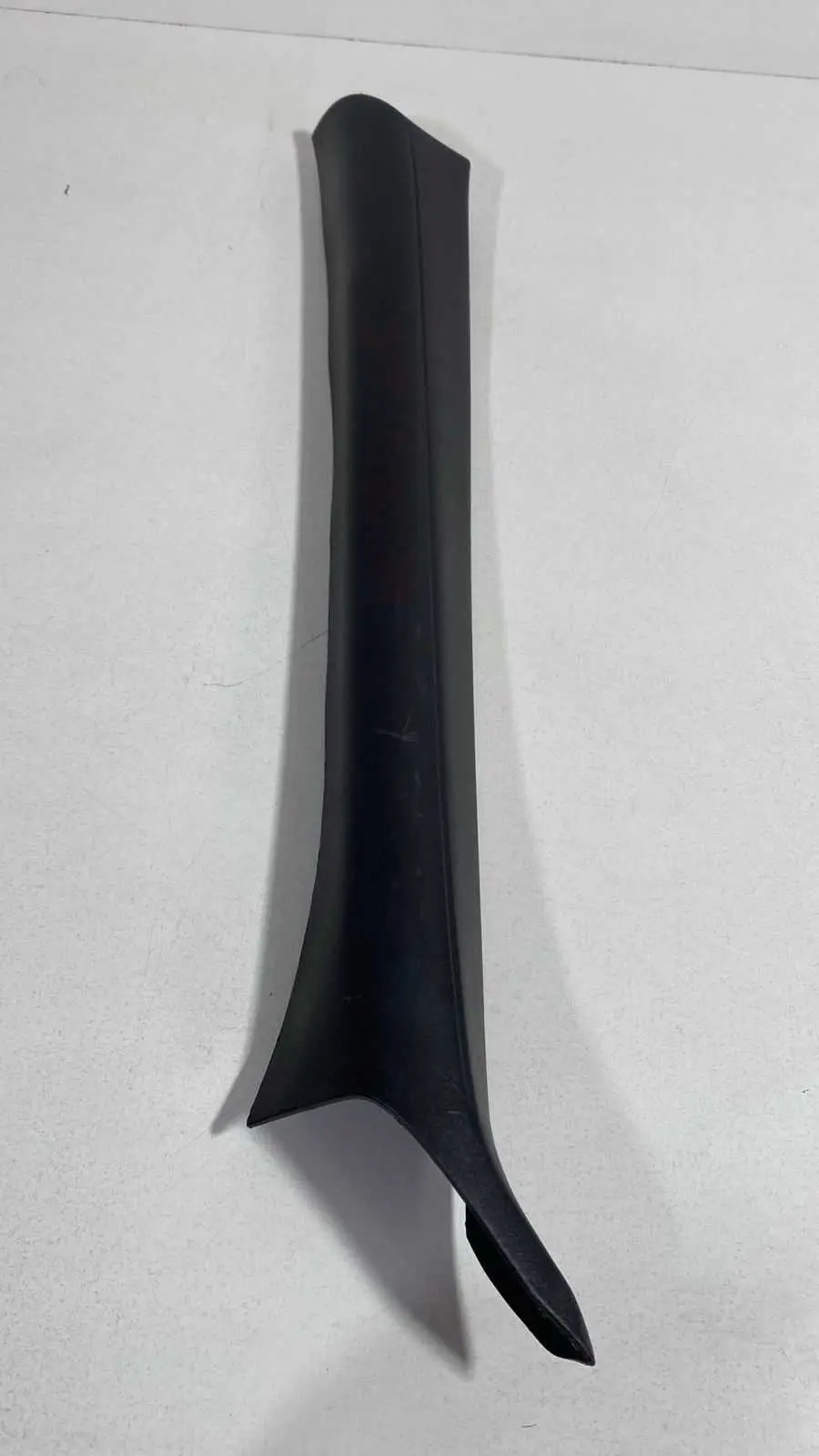 Moldura Coluna Parabrisa Esquerda Vectra 1997 2005 90462723