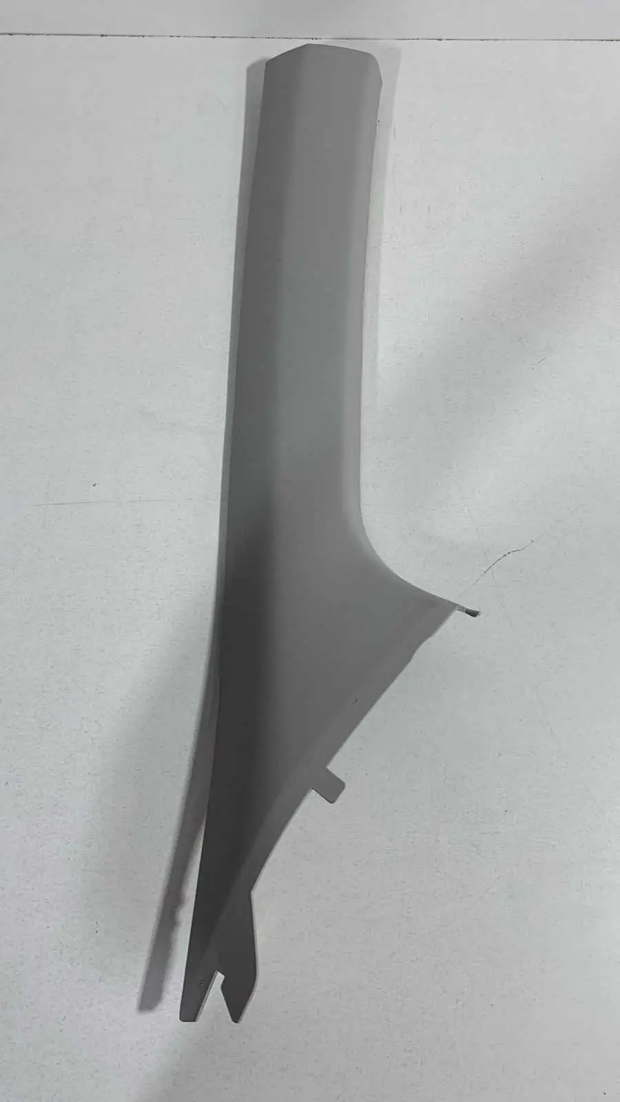 MOLDURA COLUNA PARABRISA DIREITO ONIX 2015 2018 ORIGINAL