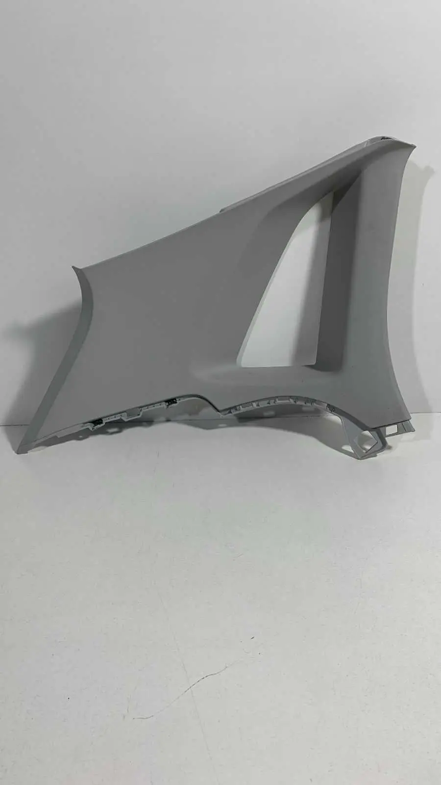 MOLDURA COLUNA TRASEIRA ESQUERDA POLO VIRTUS 2020 TSI 1.0