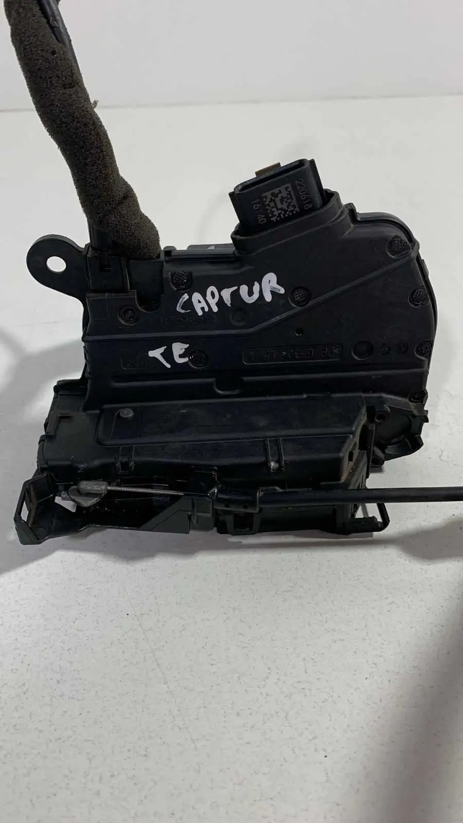 FECHADURA PORTA TRASEIRA ESQUERDA CAPTUR 2017 2021 ORIGINAL