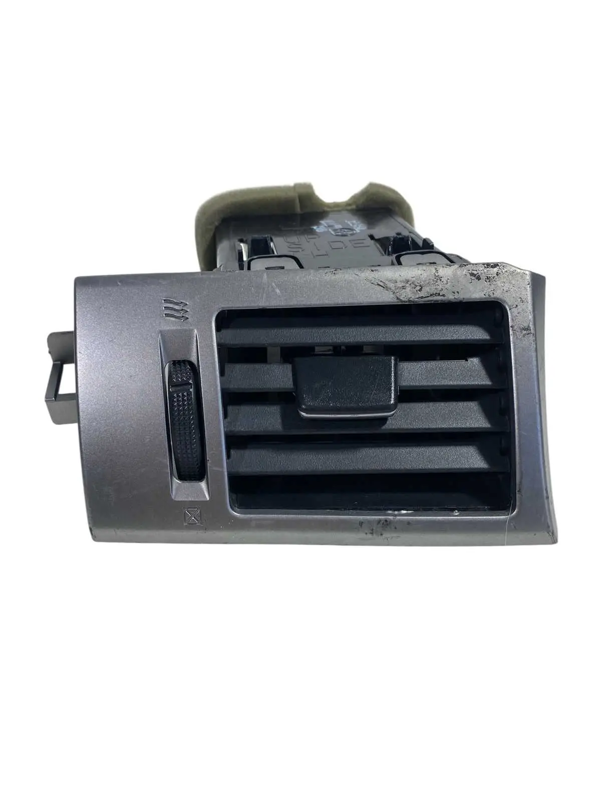 Difusor Ar Esquerdo Nissan Tiida 2008 A 2012 E6785162q100
