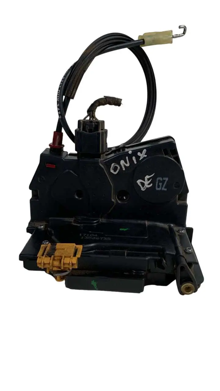 FECHADURA PORTA DIANTEIRA ESQUERDA CHEVROLET ONIX 2013 2019