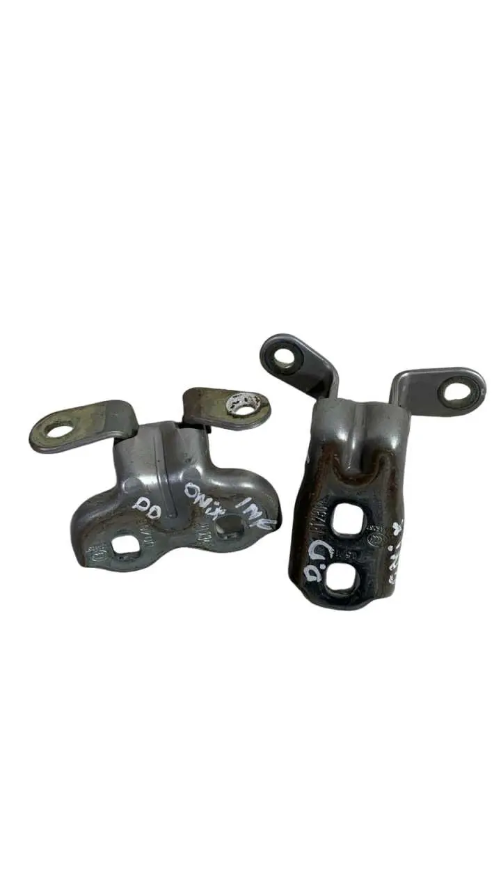 DOBRADIÇA PORTA DIANTEIRA DIREITA CHEVROLET ONIX 2013 2019