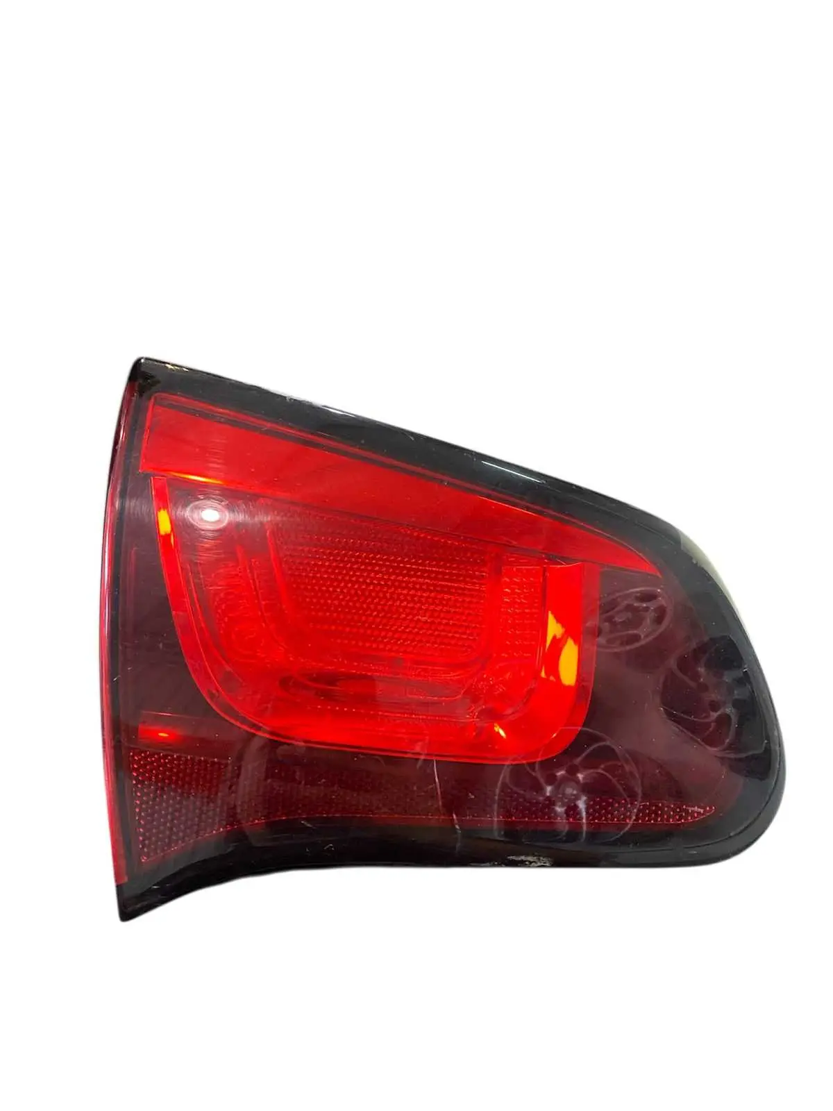 Lanterna Tampa Traseira Lado Esquerdo Citroen C3 2013 2014