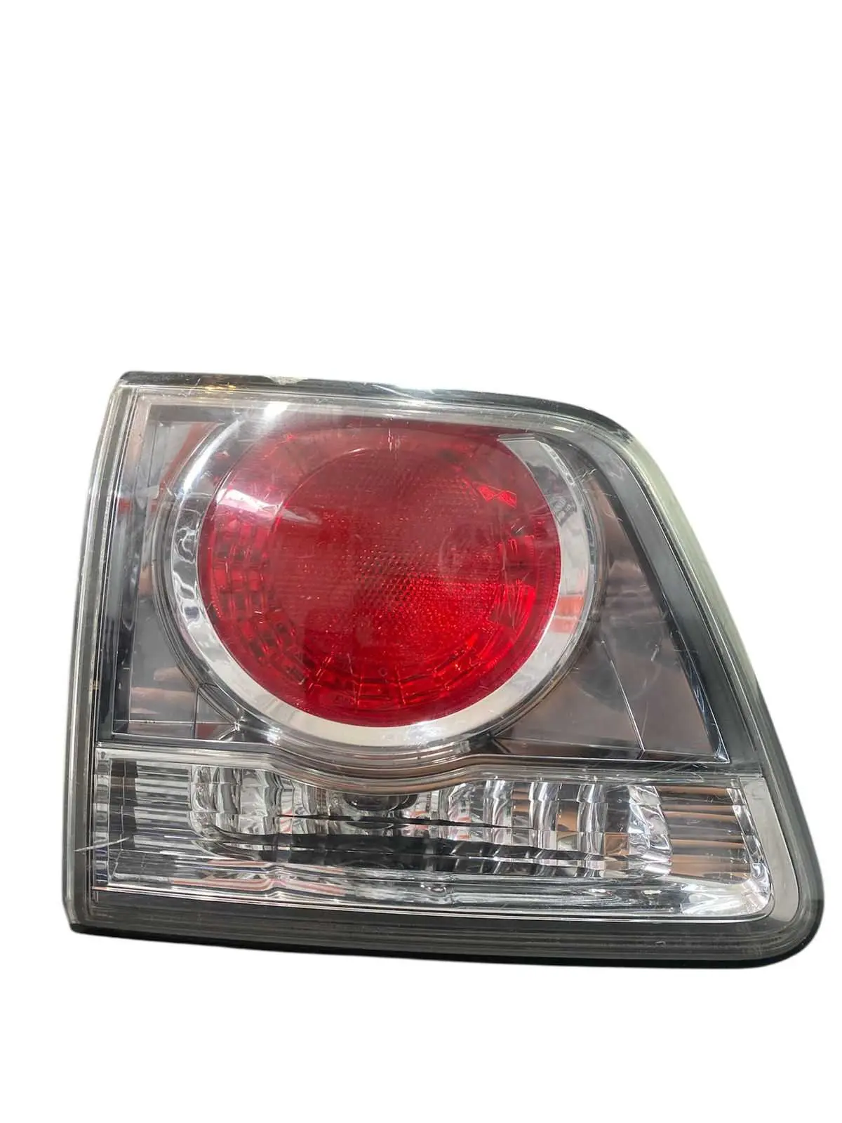 Lanterna Tampa Traseira Esquerda Hilux Sw4 2012 a 2015