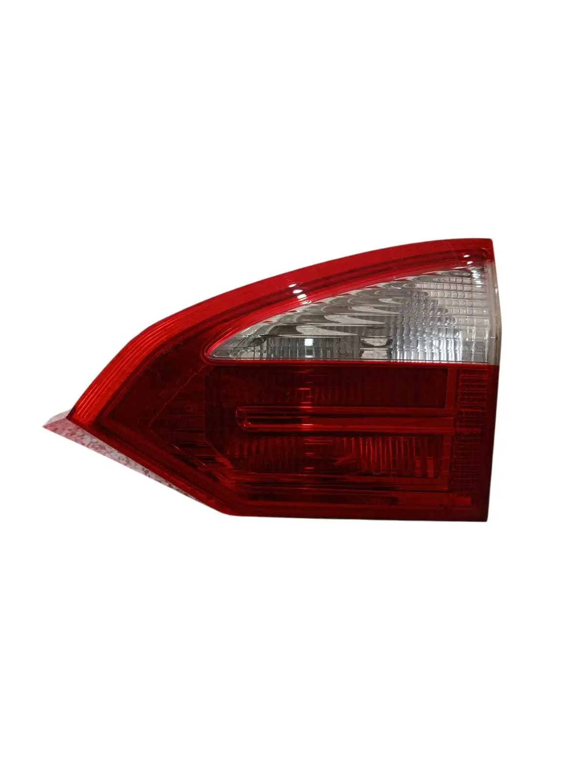Lanterna Lado Direito New Fiesta Sedan 2014 a 2017 detalhe