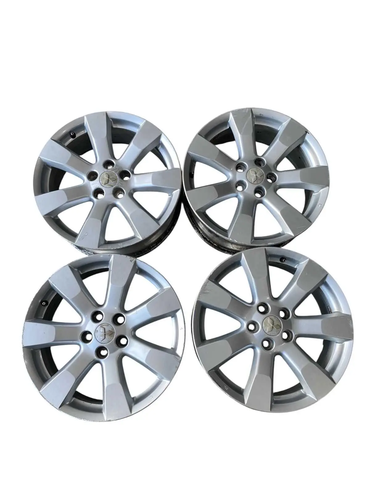 Jogo roda Aro 18 5x114,3 mm Mitsubishi Outlander 2013